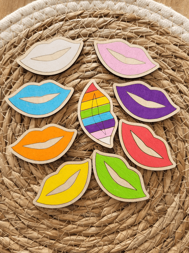 Le bisou arc en ciel + 9 jetons bisous inclus 