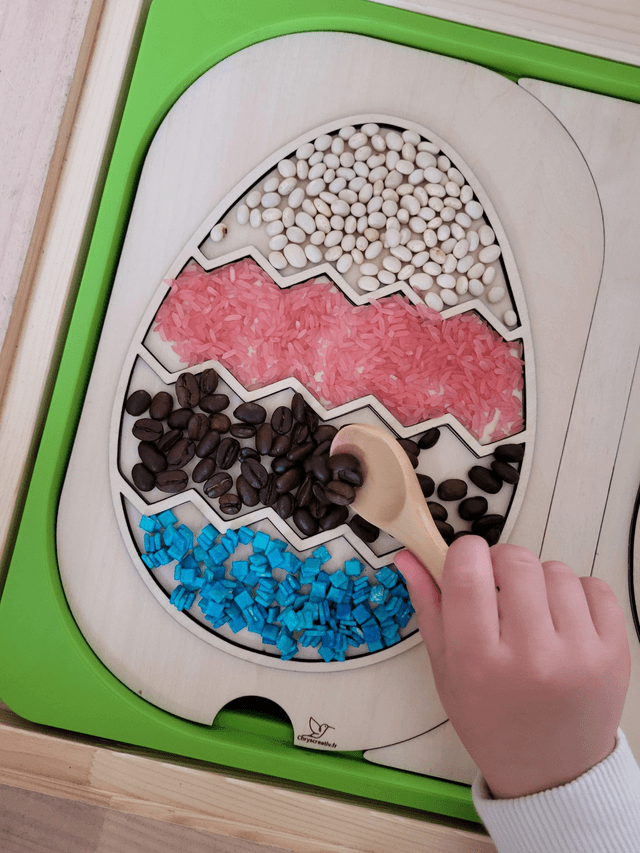 Oeufs puzzle à remplir au choix