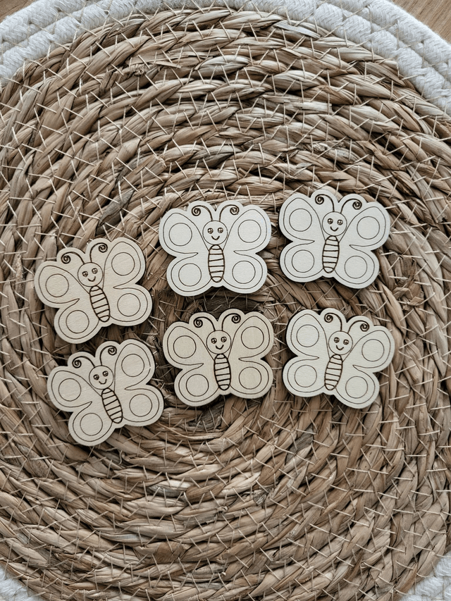 6 jetons papillons